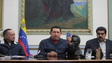 Chávez recibe amor del pueblo en Día de la Lealtad