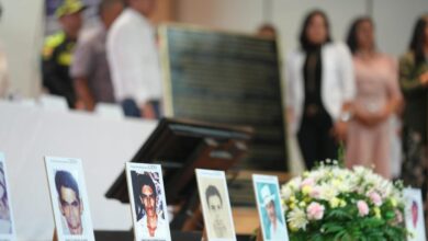 Gustavo Petro pide perdón a víctimas de masacres