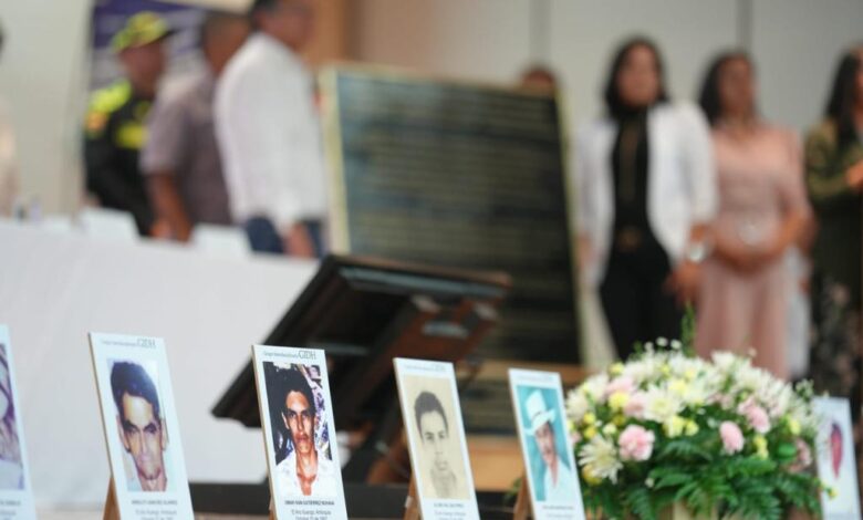 Gustavo Petro pide perdón a víctimas de masacres
