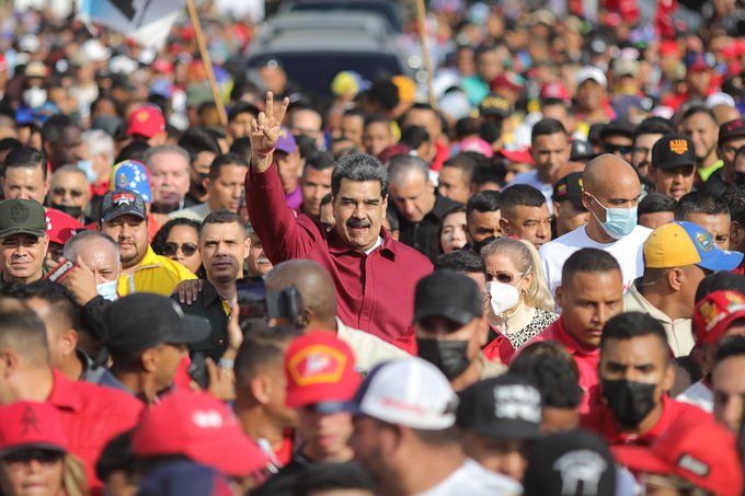 Maduro: ¡Leales siempre, traidores nunca! así le dijo el pueblo al Comandante Chávez