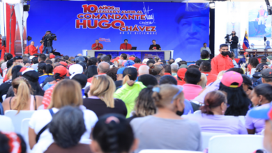 Arreaza escribió el libro en homenaje a Hugo Chávez