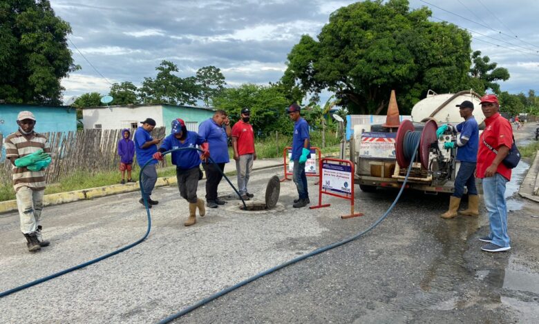 Hidrolago destapa colectores en Caja Seca en el municipio Sucre