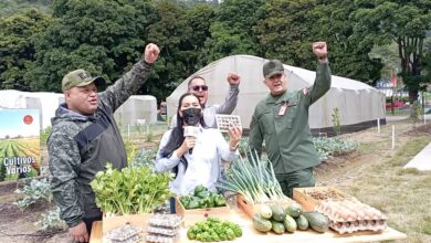 Ministra Greicys Barrios visitó experiencia productiva del Servicio de Alimentación del Ejército Bolivariano