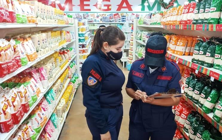Zulia: Cuerpo de Bomberos realizan inspección técnica de oficio en establecimientos comerciales