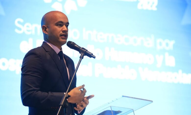 Héctor Rodríguez: En Venezuela el poder lo tiene y lo ejerce el pueblo