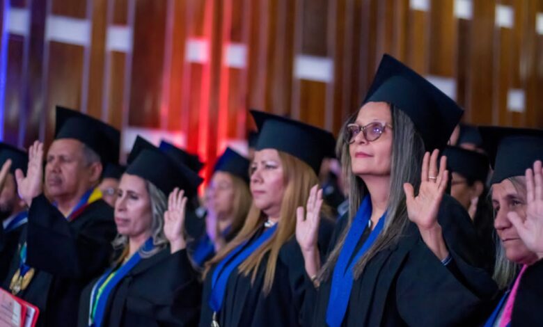 200 docentes se graduaron en la Maestría en Supervisión Educativa a través del convenio Cuba - Venezuela