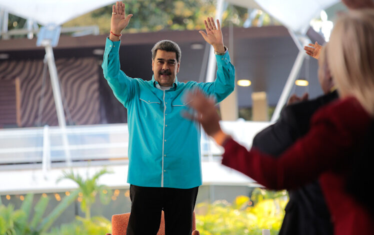 Maduro ordenó la ejecución del "Plan Mi Iglesia Bien Equipada" a cargo de la Misión Venezuela Bella