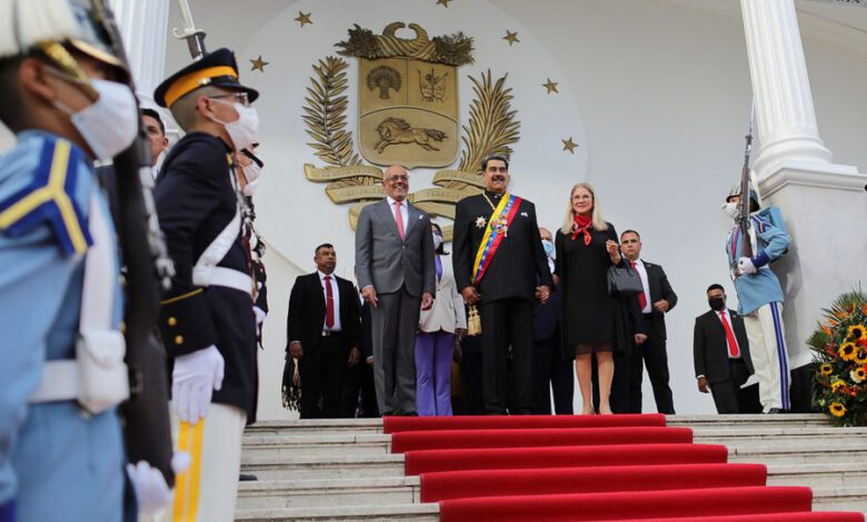 Presidente Maduro se dirige al pueblo para dar su Mensaje Anual a la Nación desde la Asamblea Nacional