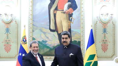 Presidente Maduro sostuvo un encuentro con el Primer Ministro de San Vicente y las Granadinas