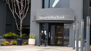 Acciones de mercados y bancos europeos caen tras colapso de Silicon Valley