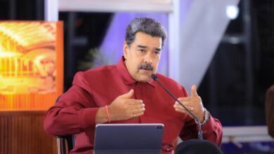 Presidente Maduro exige a servidores públicos cumplirle al pueblo con transparencia