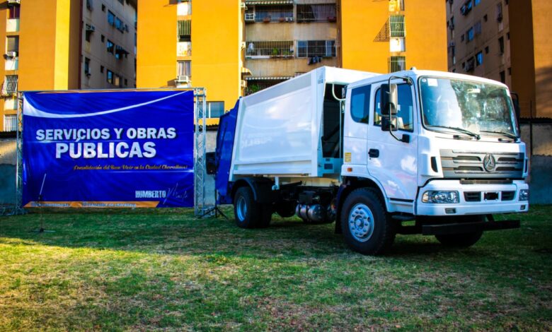 Charallave: Alcaldía entregó herramientas y camión compactador para el Sistema Urbano