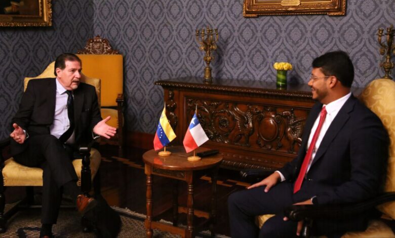 Venezuela y Chile impulsan relacionamiento y cooperación bilateral
