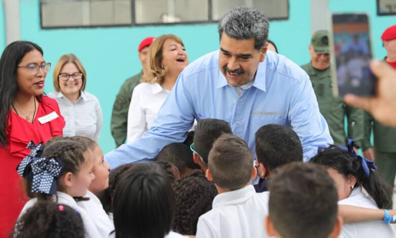 Presidente Maduro reinaguró el Complejo Educativo Simón Bolívar en Caracas