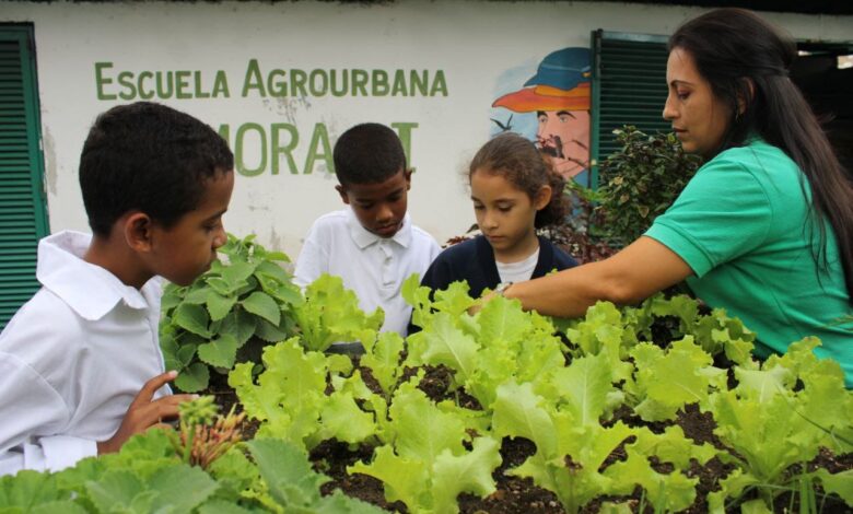 Escuela Agrourbana Zamora 1 recibió a estudiantes de la Unidad Educativa Gran Colombia