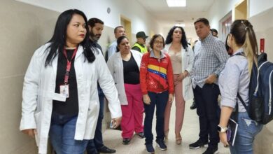 Ministra de Salud entrega consultorio popular y supervisa obras en la Maternidad Castillo Plaza