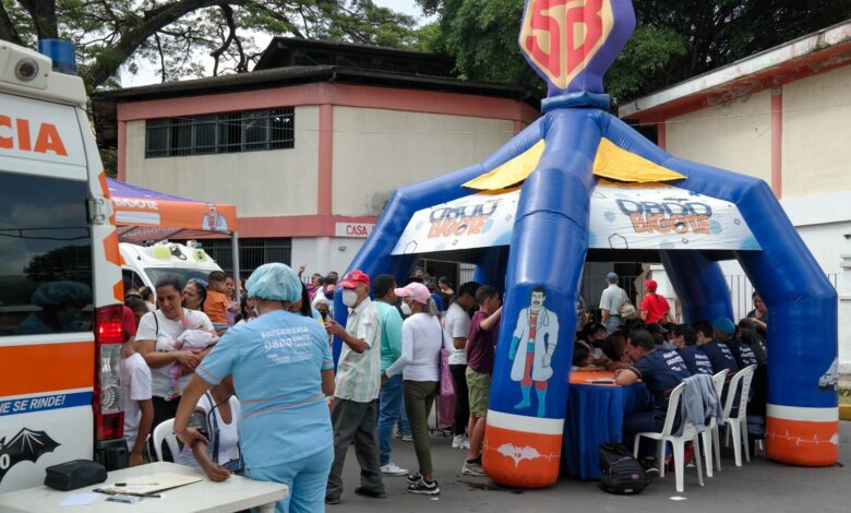 Bigote Atendi A Los Feligreses En Naguanagua