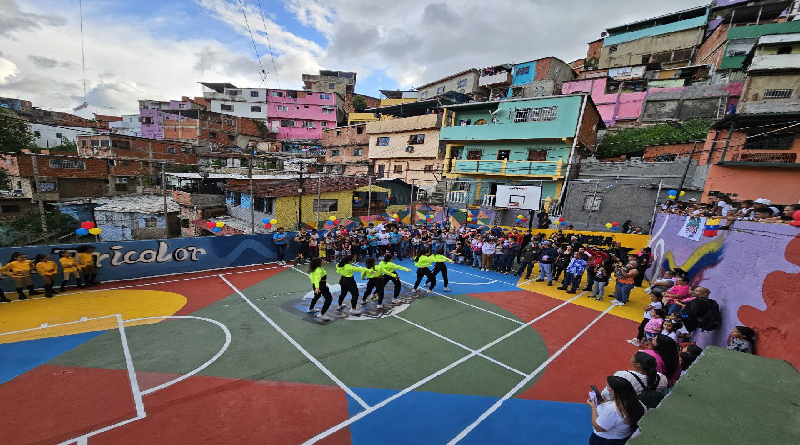 Rehabilitan Espacios Deportivos En El Valle