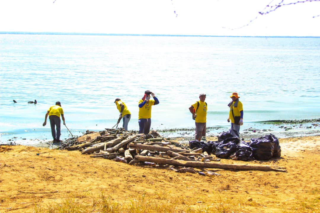 Costas de nueve municipios fueron sumadas al saneamiento y limpieza de Lago de Maracaibo