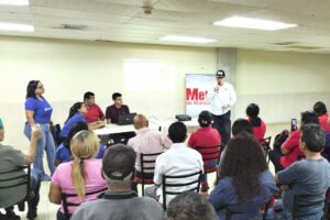 Trabajadores del Metro de Maracaibo participan en el primer encuentro de emprendedores