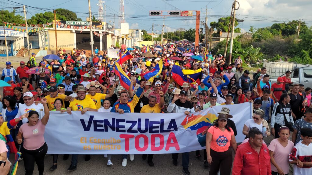 con-una-gran-marcha-inicio-la-campana-venezuela-toda-en-defensa-del-esequibo-en-el-municipio-miranda-del-estado-zulia