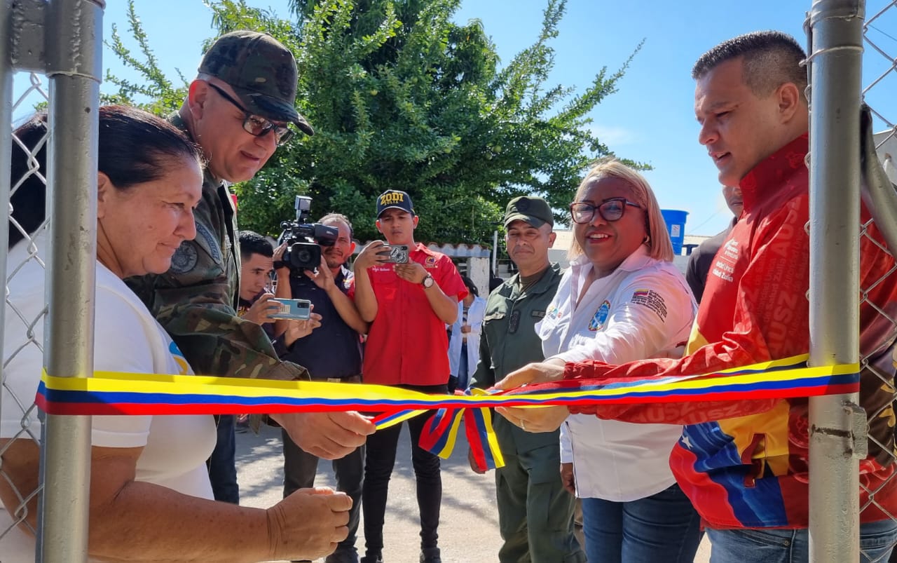 Maracaibo Bricomiles rehabilitan Consultorio Médico Popular Puntica de