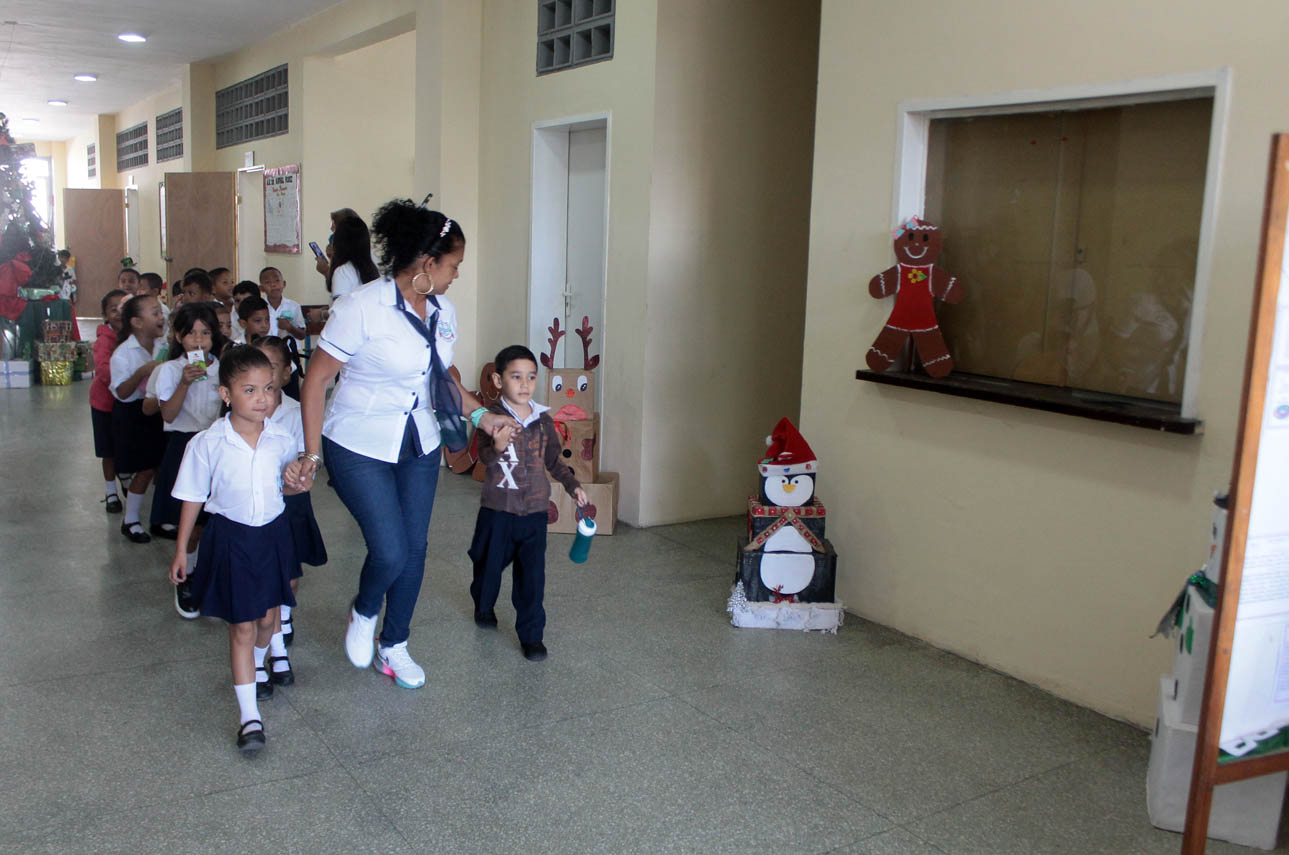 M S De Mil Estudiantes Regresaron A Clases En Carabobo Yvke