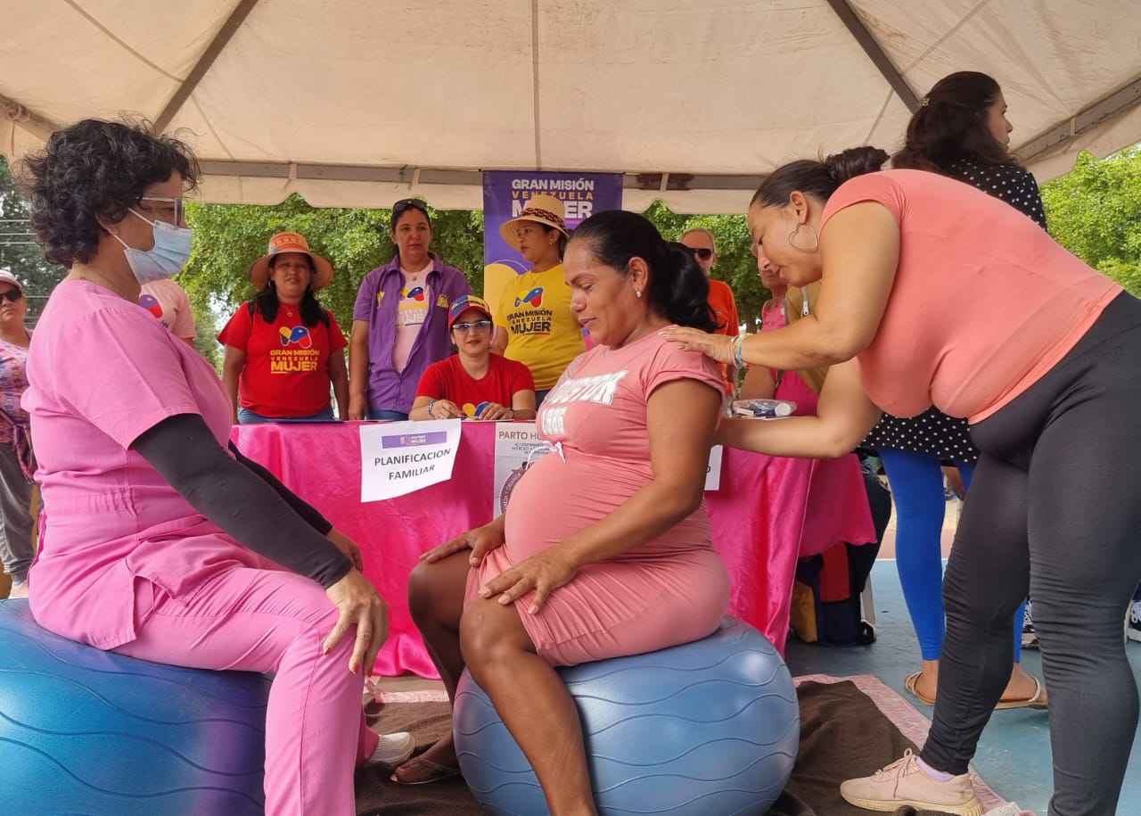 Gran Misión Venezuela Mujer atiende a más de 1.200 zulianas en séptima jornada de salud