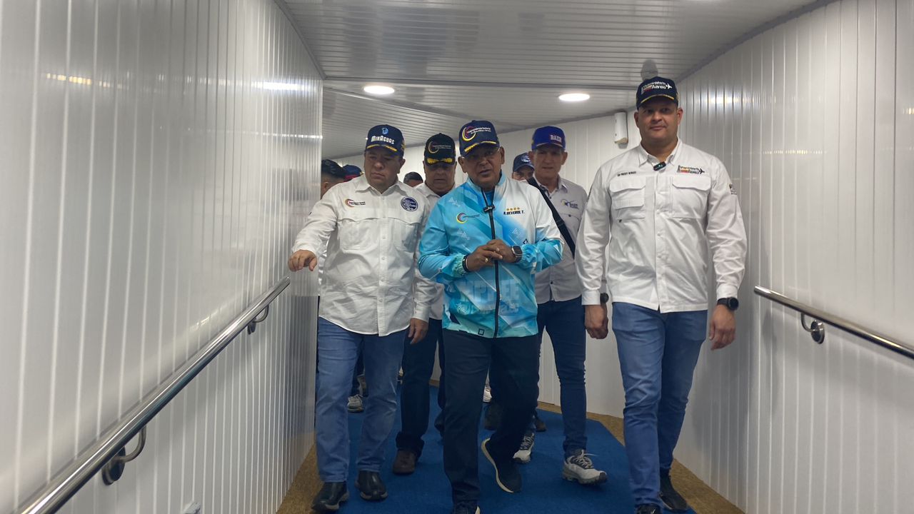 Maracaibo: Inaugurada pasarela móvil en el Aeropuerto Internacional La Chinita