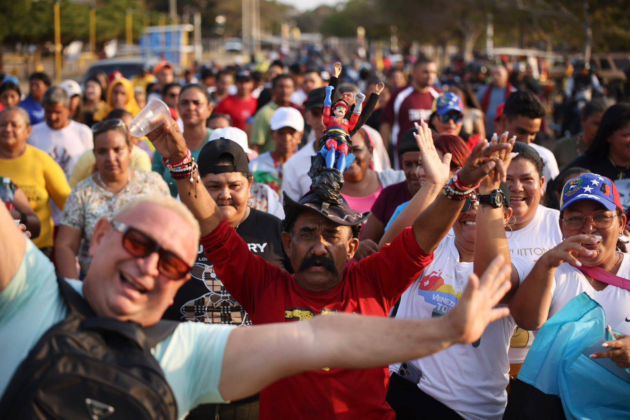 La Furia Bolivariana Del Zulia Acompa Ar La Inscripci N De Nicol S