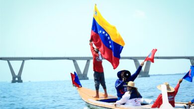 Marcha lacustre reafirma el compromiso colectivo con la patria en Maracaibo