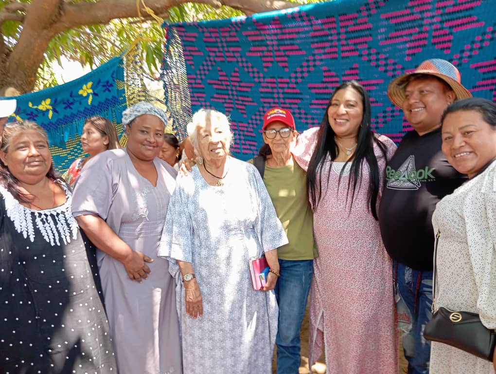 Líderes y lideresas indígenas de Maracaibo afirman su compromiso por la reelección de Nicolás Maduro