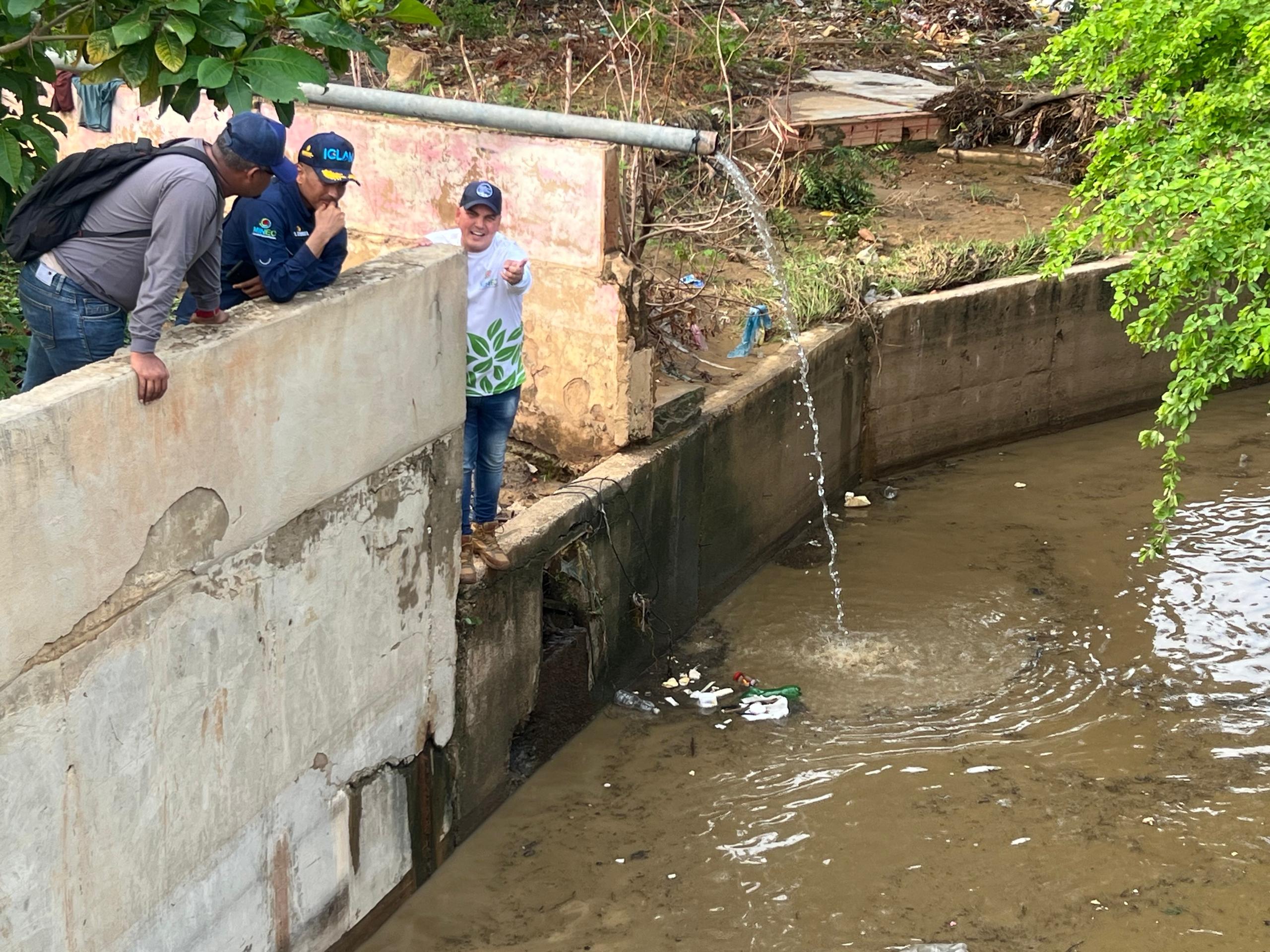 Gobierno Nacional despliega en Maracaibo Plan de Mitigación en las cañadas