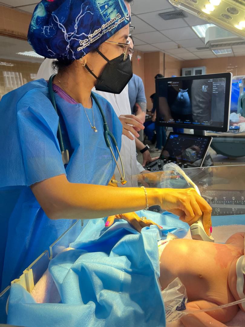 El SAHUM escuela de la medicina intervino bebita con derrame pleural
