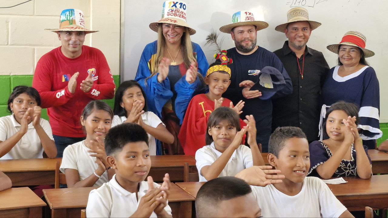 Zulia: 1X10 del Buen Gobierno estrega rehabilitada escuela en La Guajira