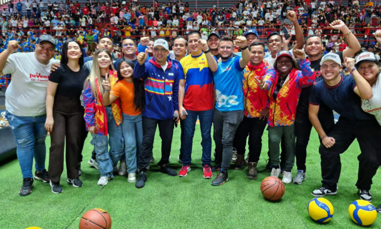 El 1X10 del Buen Gobierno entregó balones para los Juegos Nacionales Juveniles "Mi Gallo Pinto"