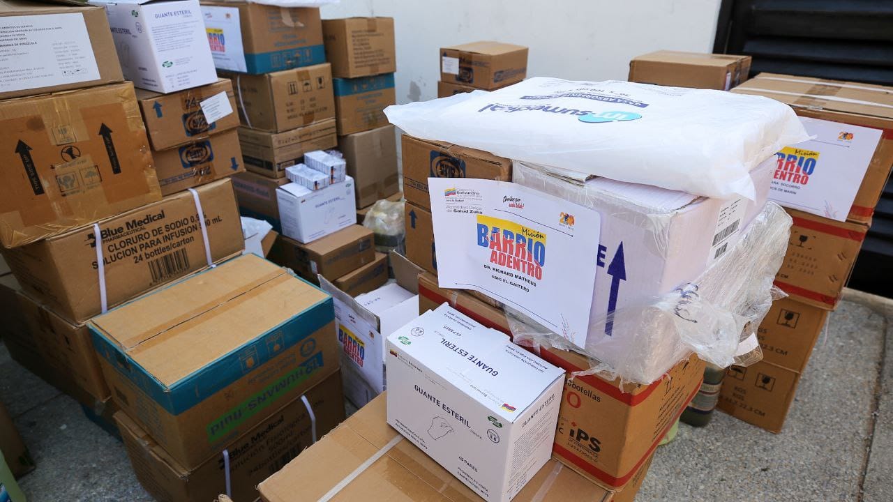 Zulia: Gobierno Bolivariano fortalece Plan Quirúrgico con la entrega de 500 kits para operaciones de cataratas 