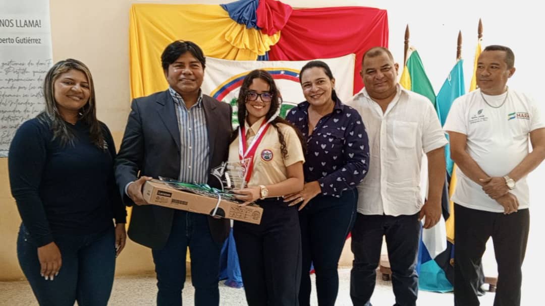 Obtuvieron su premiación los ganadores de la Primera Convención de Jóvenes Investigadores del municipio Mara