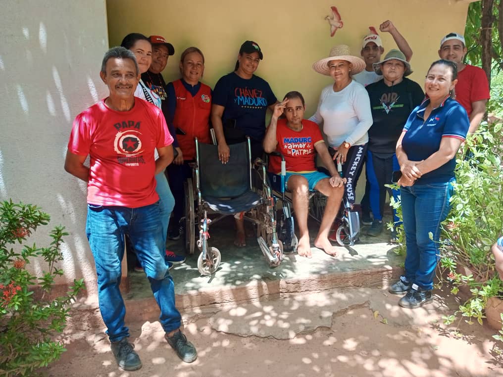 Zulia: UBCH José Trinidad Jiménez entregó ayudas humanas solicitadas en la VenApp del 1x10 del Buen Gobierno