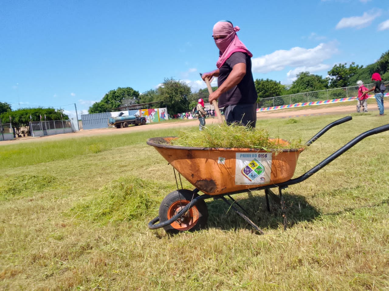 Zulia: En el municipio Miranda se ejecuta plan de limpieza en 14 plazas de la localidad