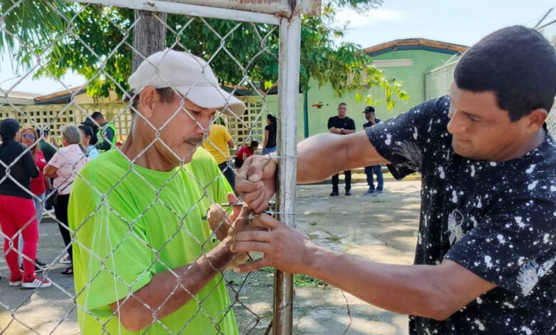 En el Zulia inicia plan de rehabilitación  de escuelas atacadas por grupos violentos de la derecha