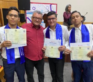 Inces Zulia egresa 208 Bachilleres Productivos