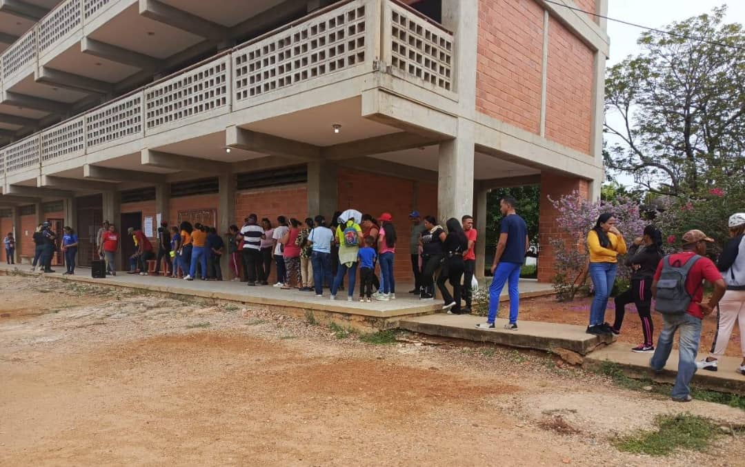 Zulia: Municipio Miranda participó masivamente en Segunda Consulta Popular Nacional