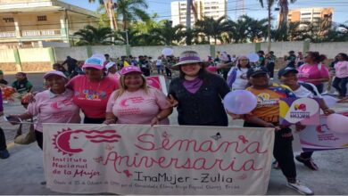 El Instituto Nacional de la Mujer celebró en Maracaibo sus 25 años con una caminata