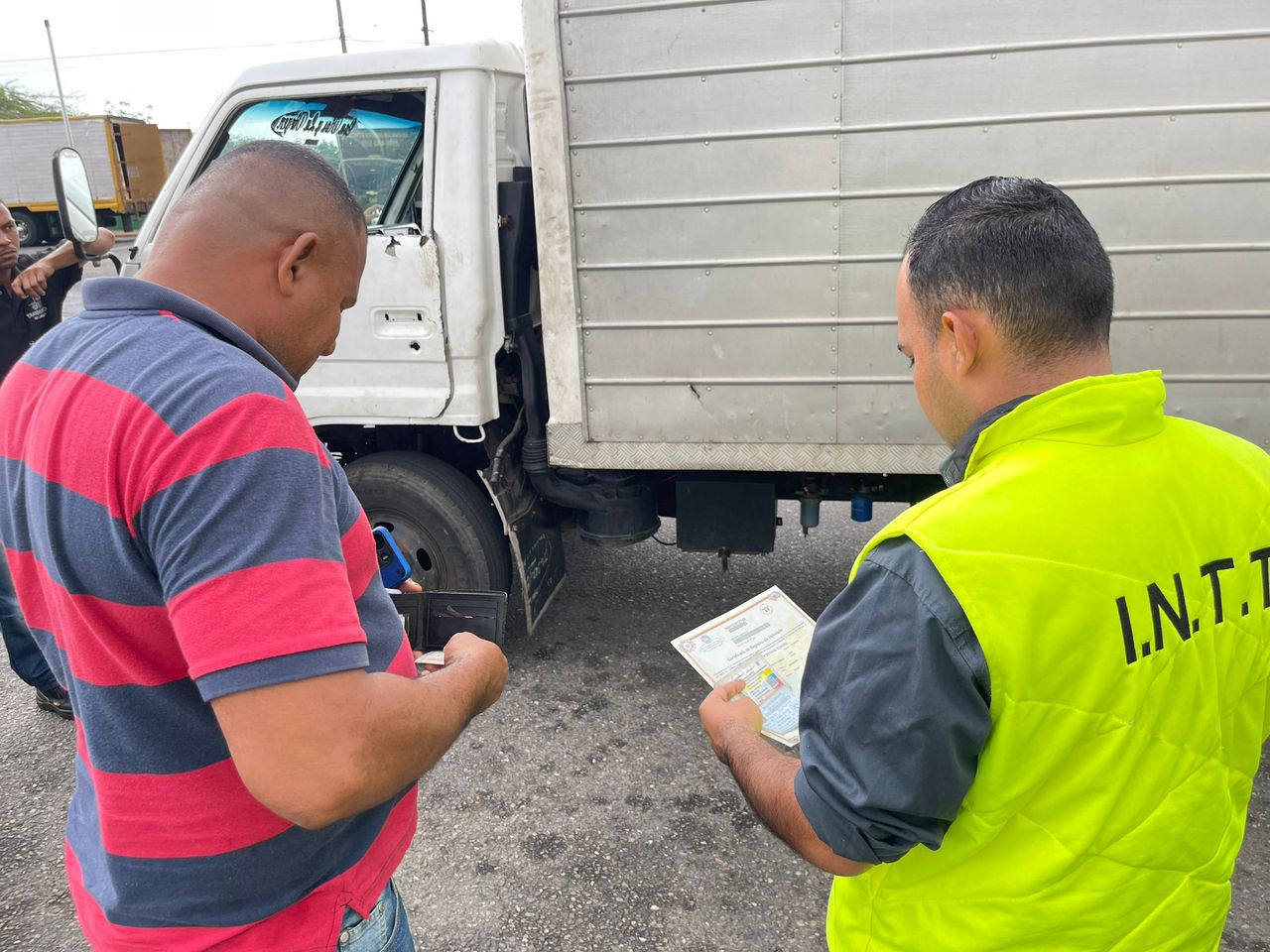 Zulia: INTT despliega operativo de registro en el Puente Sobre el Lago