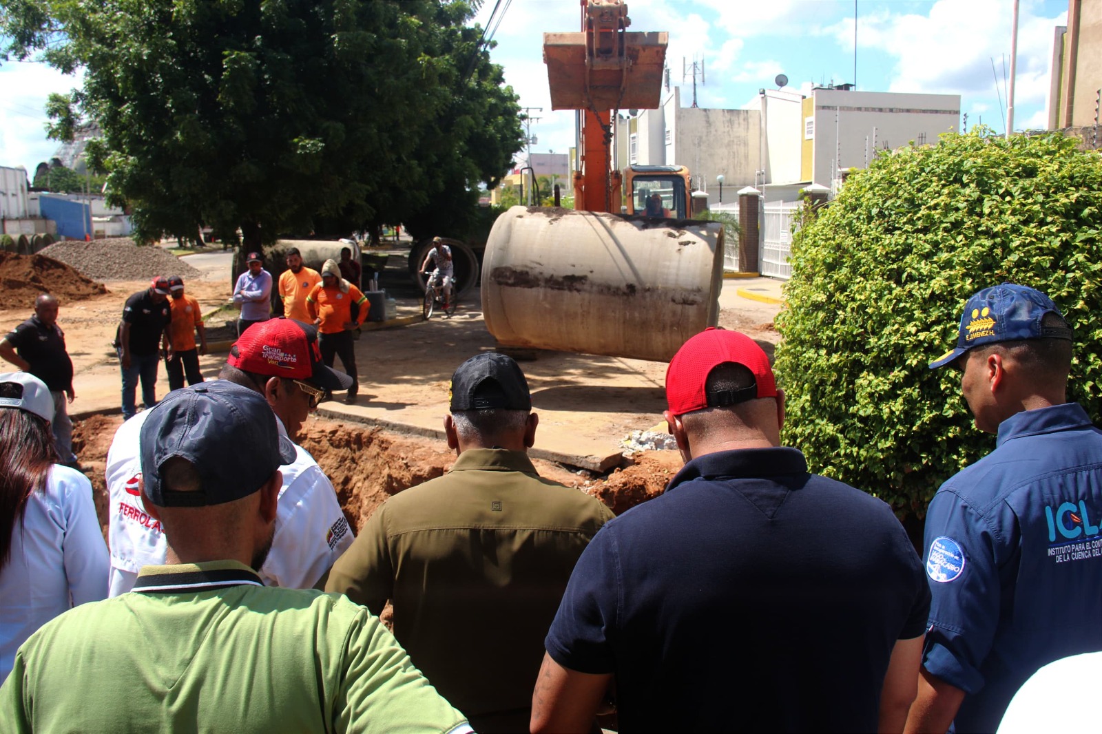 Inspeccionan trabajos de rehabilitación vial en Maracaibo