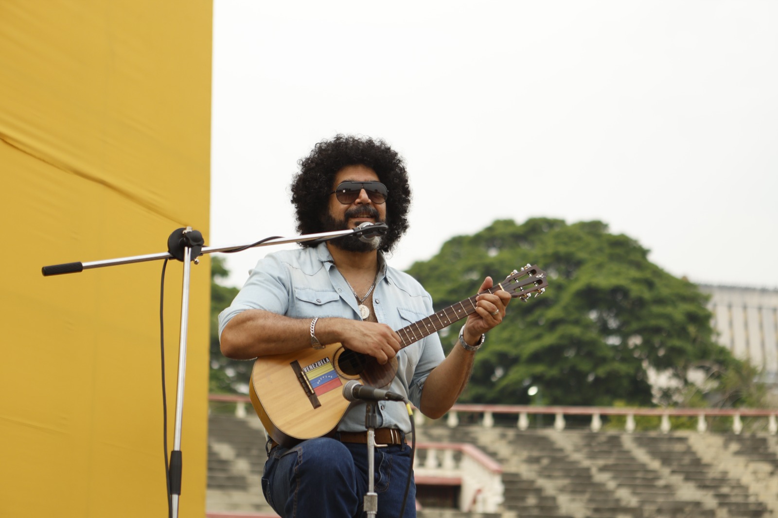 Alí Primera historia del cantautor más importante de la canción necesaria en Venezuela