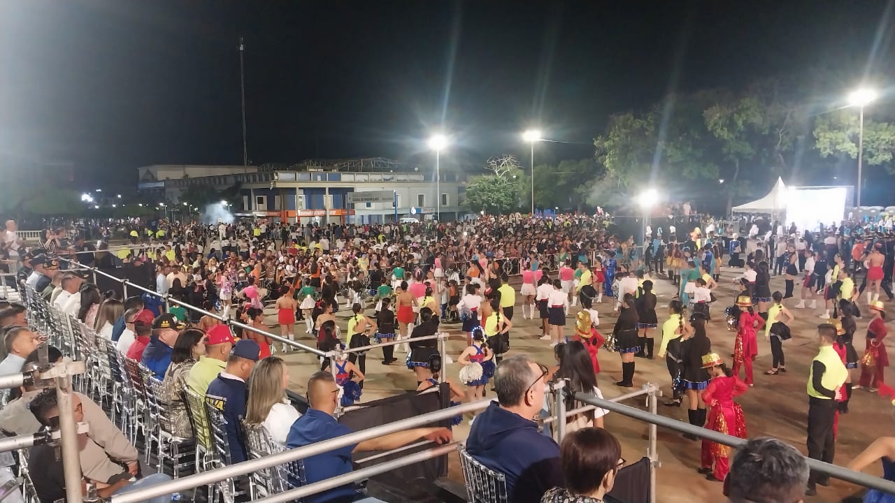 Bandas Marchantes rindieron homenaje a la Virgen del Rosario de Chiquinquirá en la Basílica