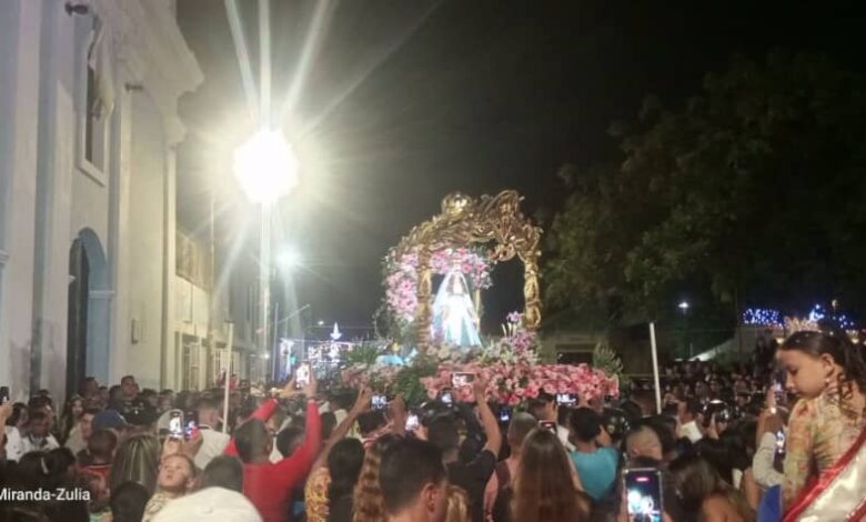 Feligreses del municipio Miranda celebran el Día de la Virgen de Altagracia en el estado Zulia