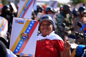 Caravana motorizada desbordó las calles de Maracaibo en respaldo al presidente Nicolás Maduro